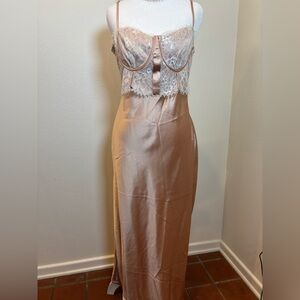 Satin and Lace Chemise in pink